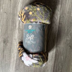 Soft Throw